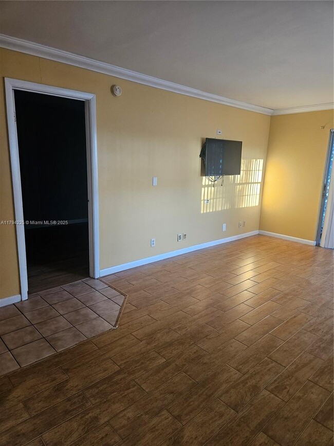 4125 NW 88th Ave in Coral Springs, FL - Building Photo - Building Photo