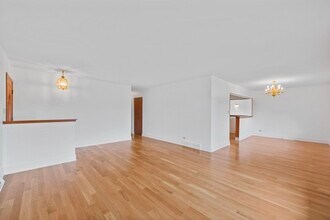 825 Ottawa Ave in Park Ridge, IL - Building Photo - Building Photo