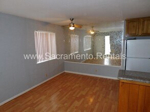 5954 Walerga Rd in Sacramento, CA - Building Photo - Building Photo