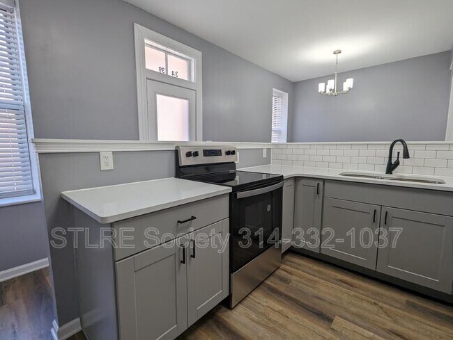 3439 Magnolia Ave in St. Louis, MO - Building Photo - Building Photo