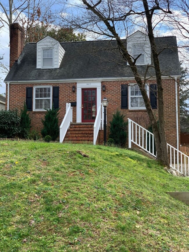 property at 3017 Mayview Rd