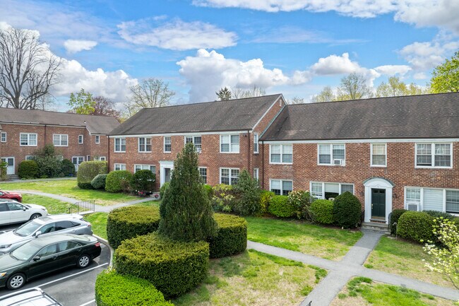 White Plains Manor