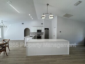 4065 Alwick Ln in North Port, FL - Building Photo - Building Photo