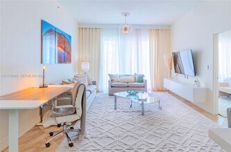 802 W Windward Way in Lantana, FL - Building Photo - Building Photo