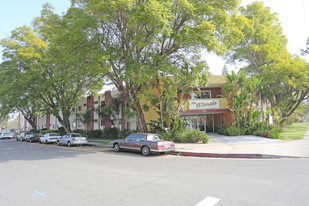 21731 Saticoy St Apartamentos