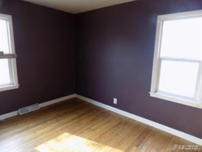 2045 Central St in Ferndale, MI - Building Photo - Building Photo