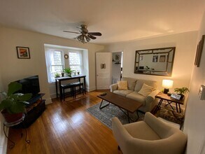 921 S 48th St, Unit Unit 3 in Philadelphia, PA - Building Photo - Building Photo