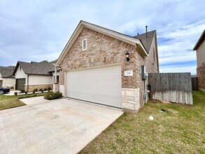 230 Small Seed in Buda, TX - Building Photo - Building Photo