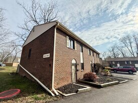 1 Kings Ct in Hatboro, PA - Building Photo