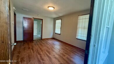 2047 W 16th St in Jacksonville, FL - Building Photo - Building Photo