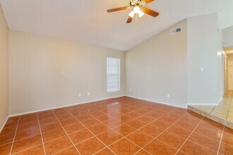 1388 La Paloma Cir in Winter Springs, FL - Building Photo - Building Photo