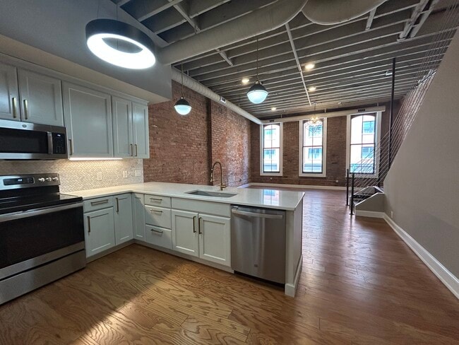 311 W Fayette St, Unit A