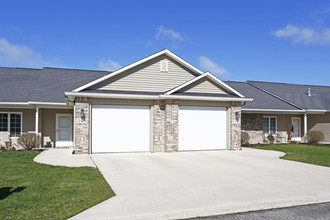 Gardens of Southwest Senior Villas in Fort Wayne, IN - Building Photo - Building Photo