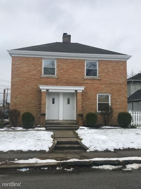 119 W Oakdale Dr in Fort Wayne, IN - Building Photo