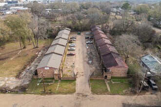 Willow Street Apartments in Jackson, MS - Foto de edificio - Building Photo