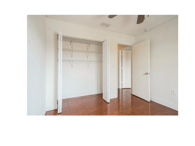 11605 SW 147th Terrace in Miami, FL - Building Photo - Building Photo
