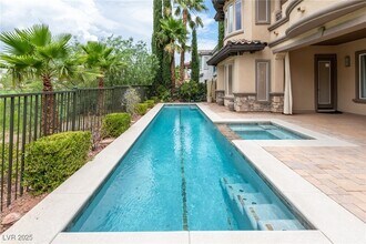 2057 Orchard Mist St in Las Vegas, NV - Building Photo - Building Photo