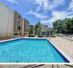 7777 SW 86th St, Unit Kings Creek South in Miami, FL - Building Photo - Building Photo