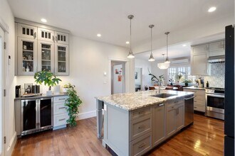 38 Alfred St in Medford, MA - Foto de edificio - Building Photo