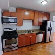 5058 W Altgeld St in Chicago, IL - Building Photo - Building Photo