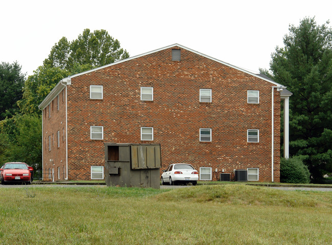 111 Bowman Ave in Salem, VA - Building Photo - Building Photo