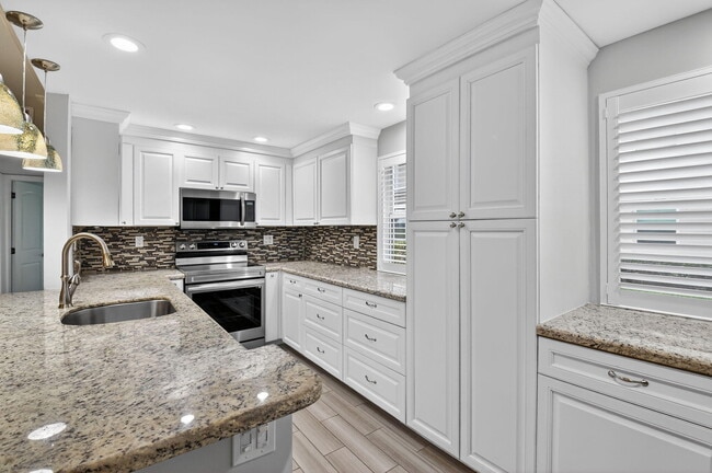 311 Capri G in Delray Beach, FL - Building Photo - Building Photo