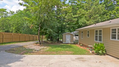 3005 Pine Dr NE in Cleveland, TN - Building Photo - Building Photo