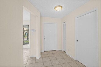 9112 SW 21st Ct in Boca Raton, FL - Building Photo - Building Photo