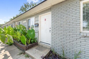 3737 E 27th Pl in Tulsa, OK - Building Photo