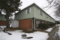 Eastridge Apartments in Rockford, IL - Foto de edificio - Building Photo