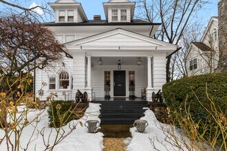 13 Lockwood Ave in Greenwich, CT - Building Photo - Building Photo