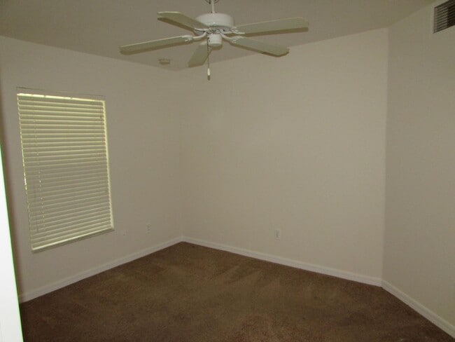 1623 Oak Ave in Lehigh Acres, FL - Building Photo - Building Photo