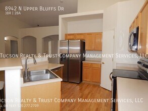8942 N Upper Bluffs Dr in Tucson, AZ - Building Photo - Building Photo