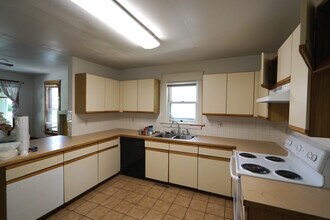 942 Missouri St in Lawrence, KS - Foto de edificio - Building Photo