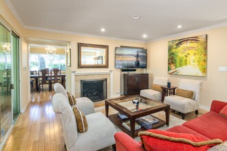 924 S Orange Grove Blvd in Pasadena, CA - Building Photo - Building Photo