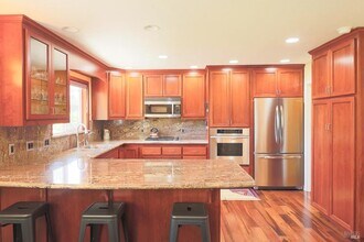 6600 Guerneville Rd in Sebastopol, CA - Building Photo - Building Photo