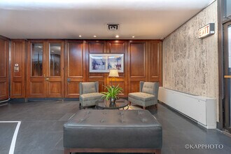720 W Gordon Ter in Chicago, IL - Building Photo - Building Photo