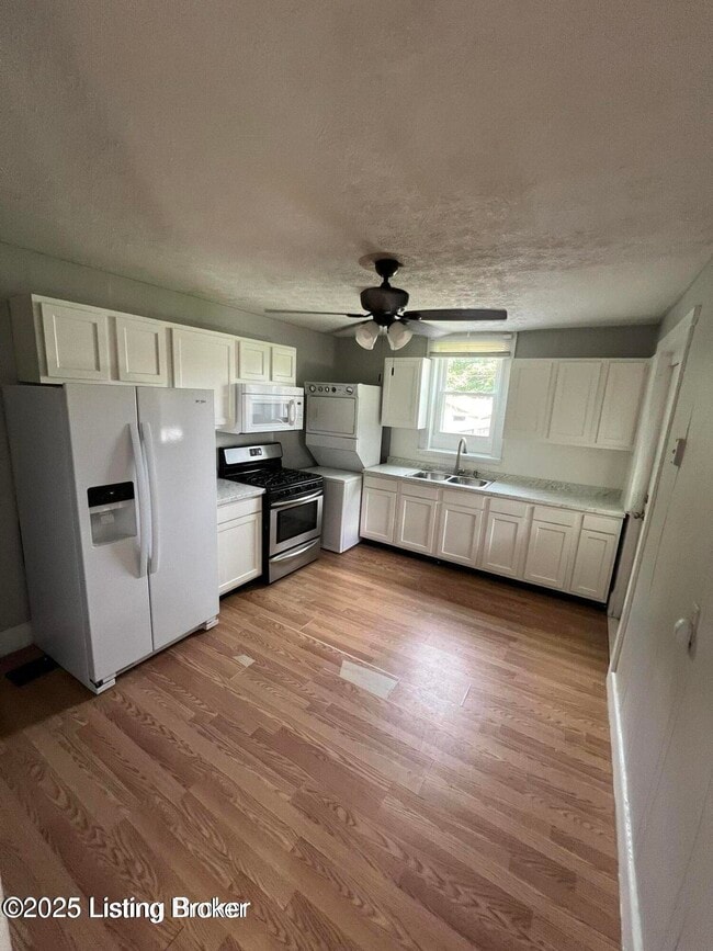 1342 Hickory St in Louisville, KY - Building Photo - Building Photo