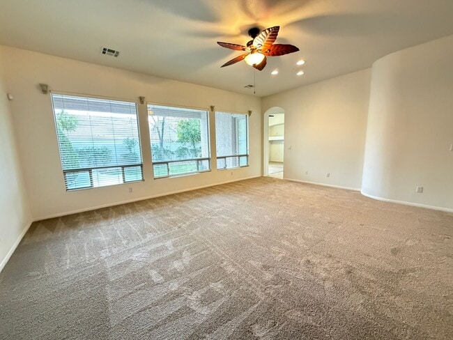 10689 Arundel Ave in Las Vegas, NV - Building Photo - Building Photo