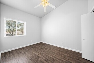 1455 N Alma School Rd in Mesa, AZ - Building Photo - Building Photo