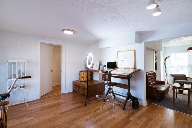 4610 Buck St, Unit 2702 in Houston, TX - Building Photo - Building Photo