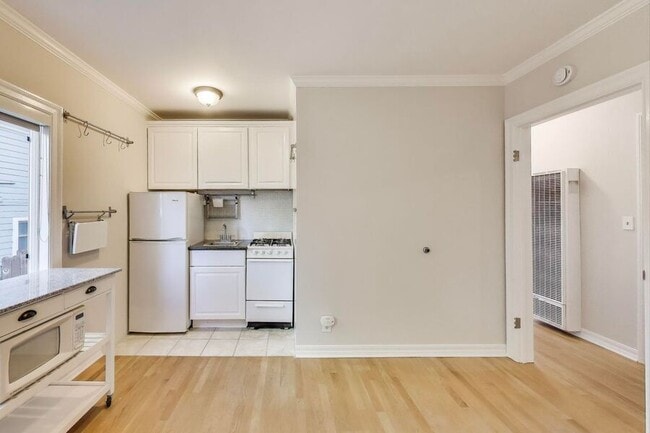 property at 22 Yosemite Ave
