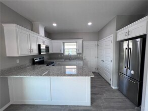 25 Red Bud Dr in Weslaco, TX - Building Photo - Building Photo