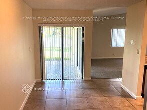 4005 W Sailboat Dr in Hollywood, FL - Building Photo - Building Photo