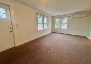 1274 Bangor Rd in Prospect, ME - Building Photo - Building Photo