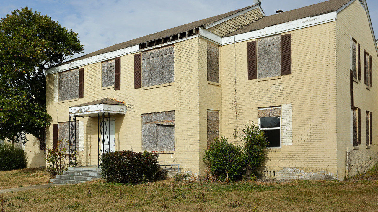 Community Gardens in Birmingham, AL - Building Photo