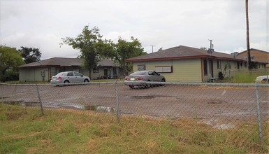 AP Apartments in Aransas Pass, TX - Building Photo - Building Photo