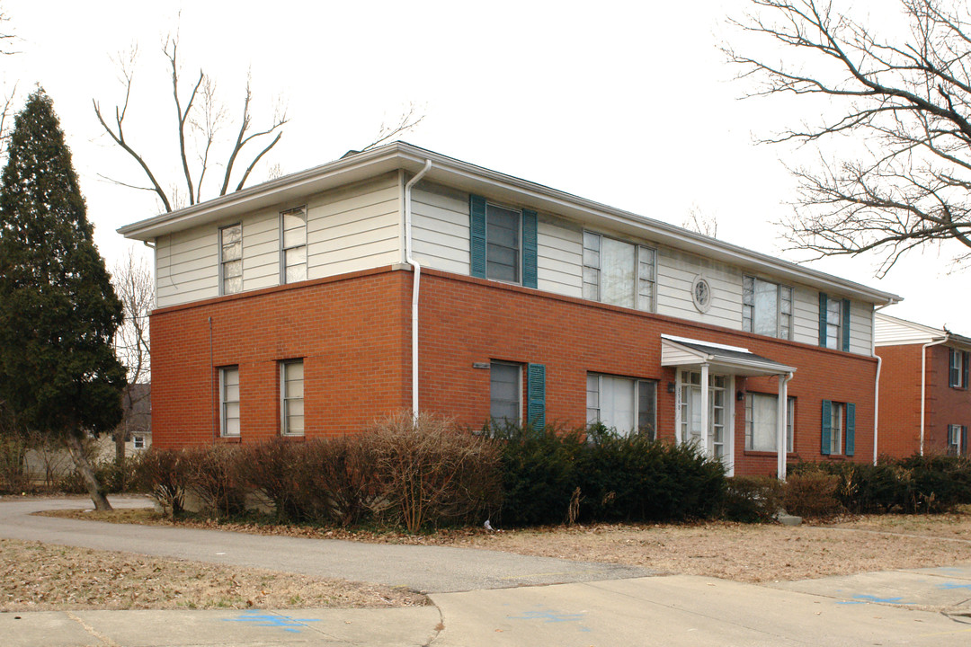 3540 Brockton Ln in Louisville, KY - Foto de edificio