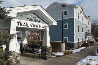 Trailview Place in Highland, NY - Foto de edificio - Building Photo
