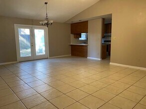 2043 Rob Way in Tallahassee, FL - Building Photo - Building Photo